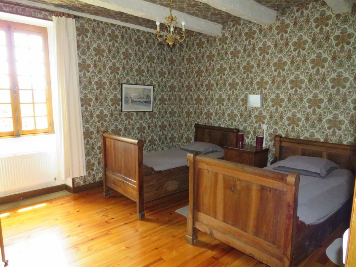 Le Presbytere De Montaigut Montégut Buitenkant foto